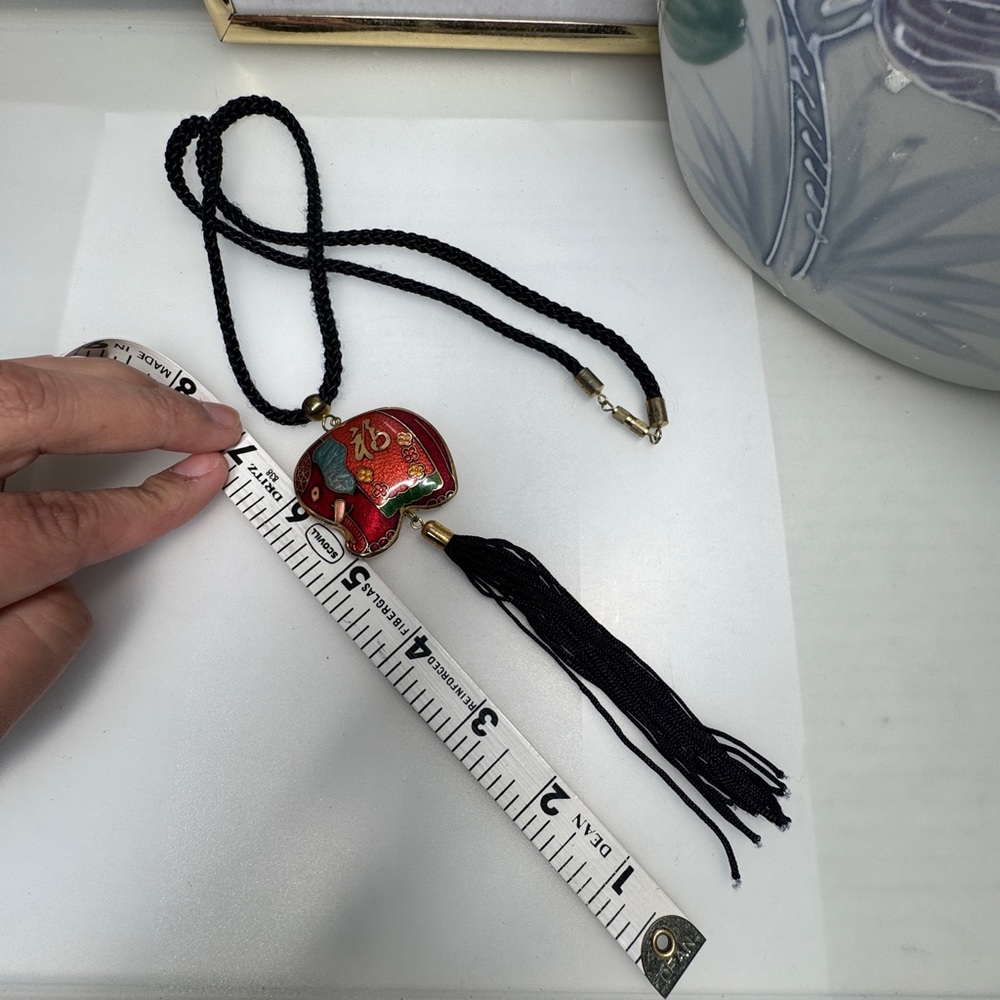 Cloisonné elephant necklace - Picture 10 of 16